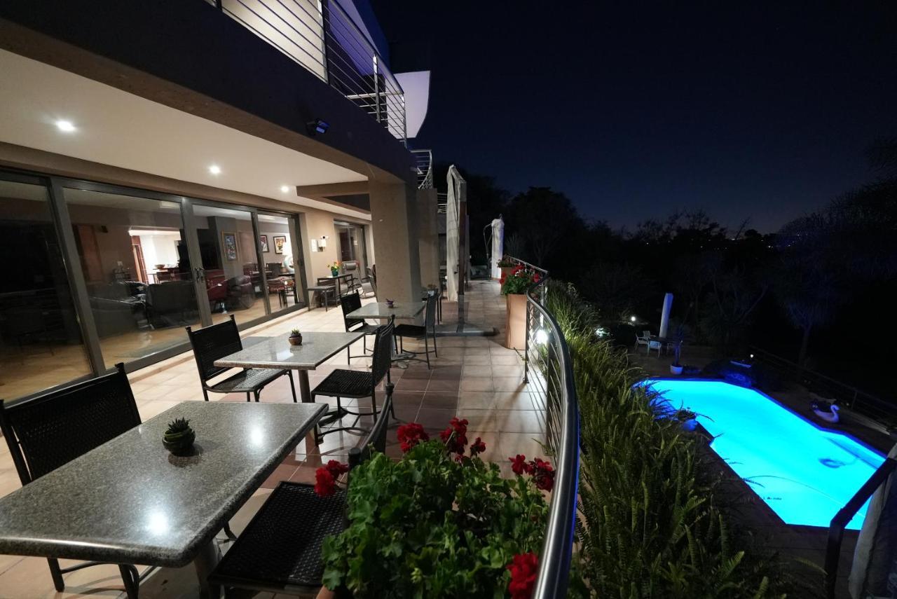 Over The Moon Guesthouse Johannesbourg Extérieur photo