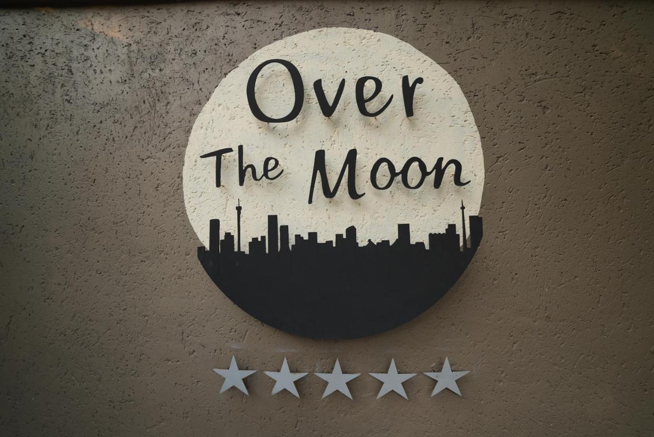 Over The Moon Guesthouse Johannesbourg Extérieur photo