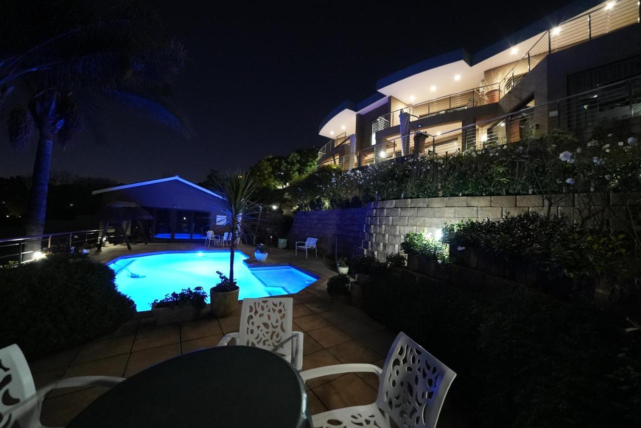 Over The Moon Guesthouse Johannesbourg Extérieur photo