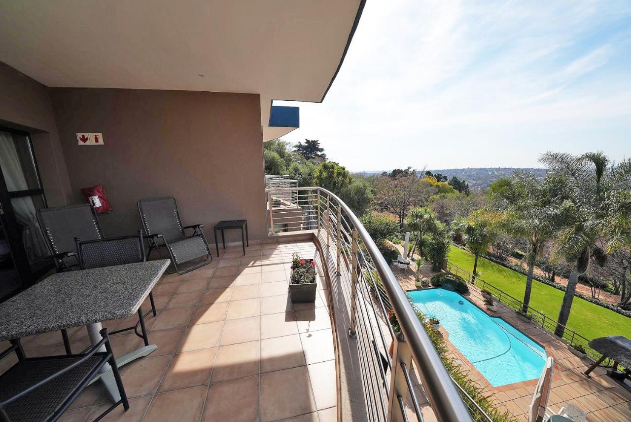 Over The Moon Guesthouse Johannesbourg Extérieur photo