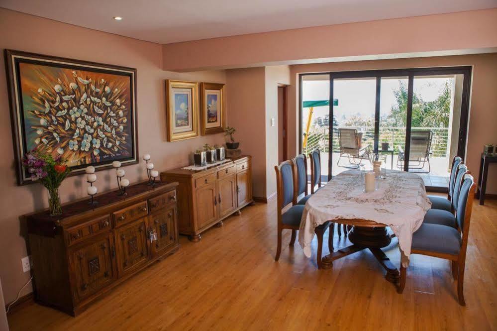 Over The Moon Guesthouse Johannesbourg Extérieur photo